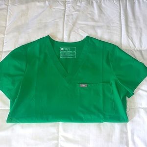 FIGS Safety Green 💚 Top